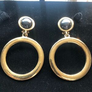 Vintage 90's Carolee gold & hematite dangle clip on earrings
